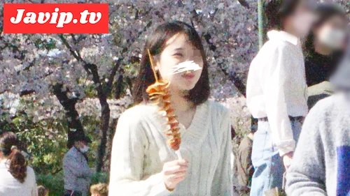 fc2ppv-4664120 - 公園パンチラ１９　人混みのお花見の中で何度もパンチラしちゃった女大生 - FC2PPV動画をオンラインで視聴 - jaVip